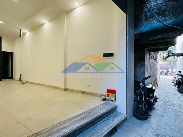 Nhỉnh 9 tỷ , thang máy , 10m ra phố phương mai, 6 tầng thang máy, wiew hồ, ánh sáng tươi cả ngày.