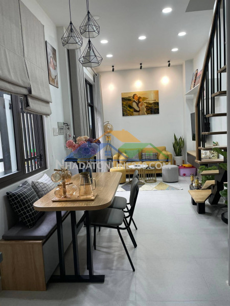 Dưới 4 tỷ kiếm đâu ra nhà ngang 10m ở linh xuân – ô tô tới cửa – sổ riêng