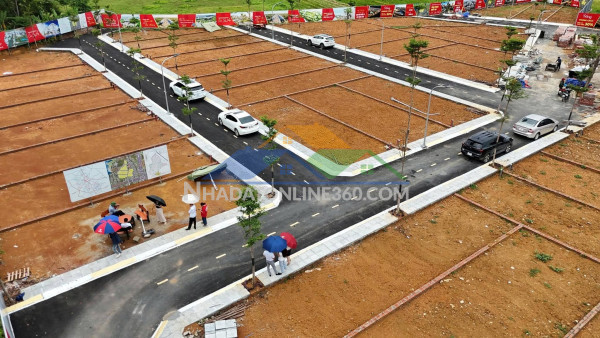Sát metro city em có lô 100m chiết khấu  dễ thanh khoản đẹp...