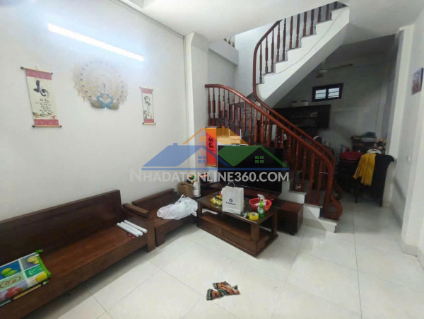 Cho thuê nhà nguyên căn 3 tầng tại phú lương, hà nội