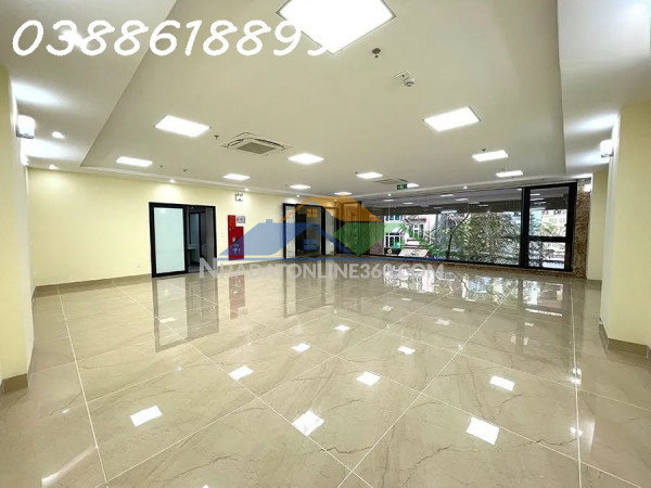 Tòa văn phòng mặt phố hoàng văn thái 200m² - mt 12m - 8 tầng thang máy - 135 tỷ
