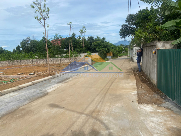???? em đang  có quỹ đất trục chính đồng trạ – hòa lạc...