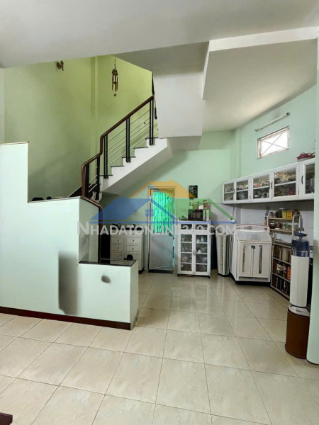 ???? nhà quận 7 chính chủ 3 tầng, nhỉnh 4 tỷ. trần xuân soạn - lê văn lương.