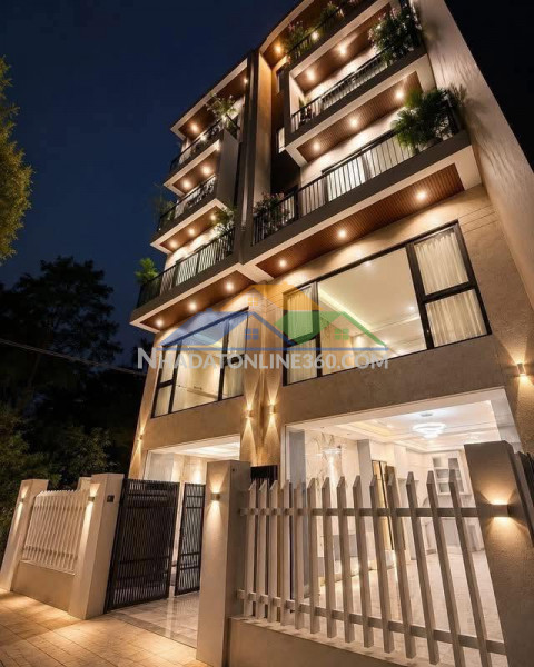 Ngọc thụy – long biên
65m² .mặt tiền 5m
-nhà mới 5 tầng thang máy-
ô tô đỗ cổng  2 mặt thoáng
