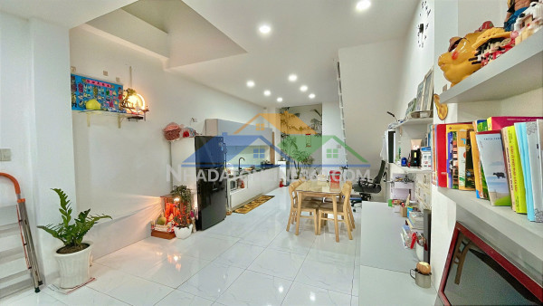 Bán nhà đẹp khu tái định cư đất lành – nam nha trang  56m²  đường 13m  cách phong châu 20m