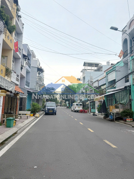 Nhà cấp 4 mt đường nhựa 12m p4q8 cũ (p. chánh hưng). giá 7,5 tỷ...