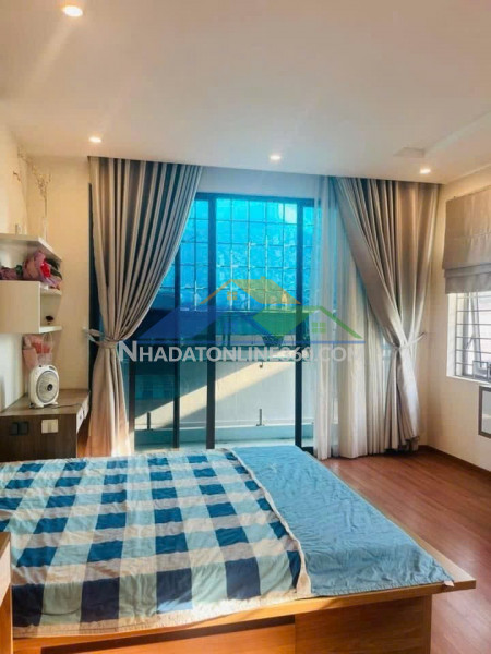 Bán nhà 5 tầng nguyễn hữu thọ hải châu, oto đậu trước nhà, full nội thất, giá 5.3 tỷ