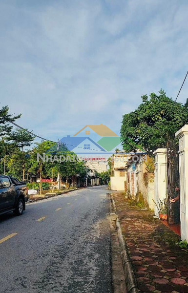 Chủ nhà yêu môn thể thao vua nên cần sút ngay mảnh đất 100m tại ỷ lan với giá nhỉnh 7 tỷ. ô tô tải tránh.