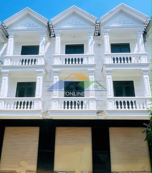 Nhà phố đẹp lái thiêu- 2 mt(trước,sau)- 3 tầng -62m2 – nhỉnh 5,5t - đường xe tải tránh- kdc đồng bộ
