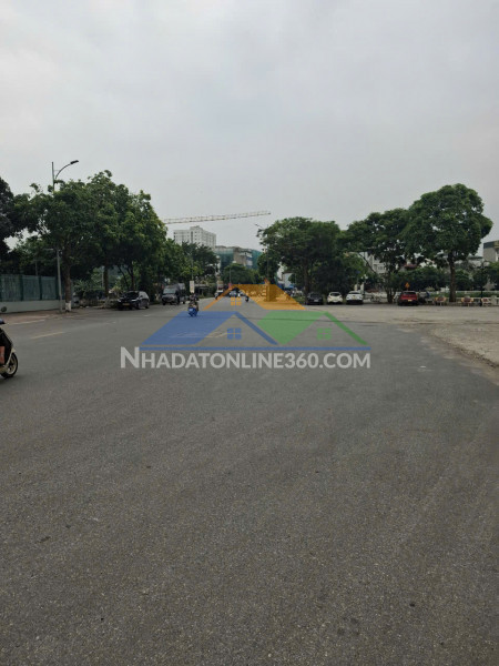 ???? nhà đẹp trung tâm thạch bàn – cổ linh  68m² x 5 tầng  ô tô đỗ cửa