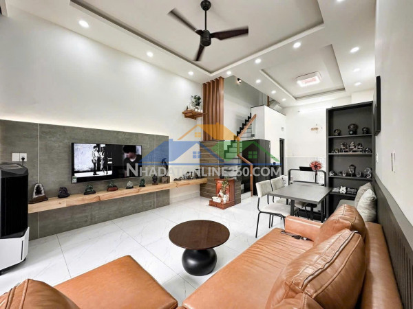 Mặt tiền n2 tái định cư long sơn, 100m2 -  nhà 2 tầng, chỉ 4.9đ. lh hân 0347167886