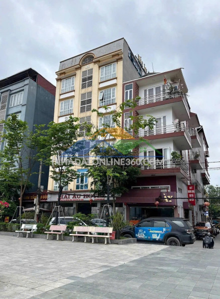 Chính chủ bán 2 tòa khách sạn 10 tầng vị trí đẹp nhất mặt phố đi bộ kim đồng cao bằng