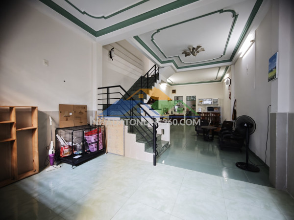 Bán nhà núi thành 68m², ô tô thông, dòng tiền 37 triệu/tháng, giá 5,5 tỷ