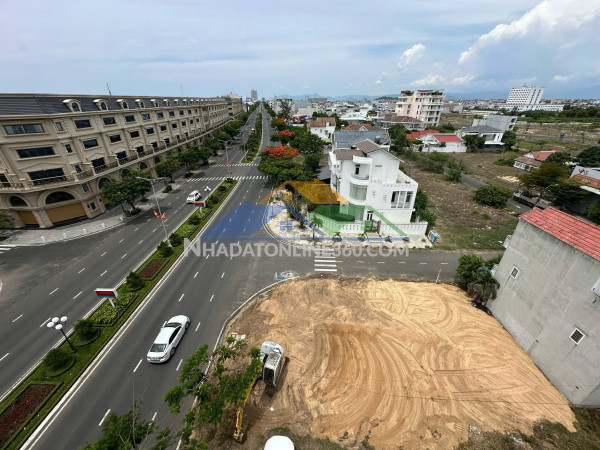 Cho thuê lô đất góc vị trí đắc địa – đại lộ hùng...
