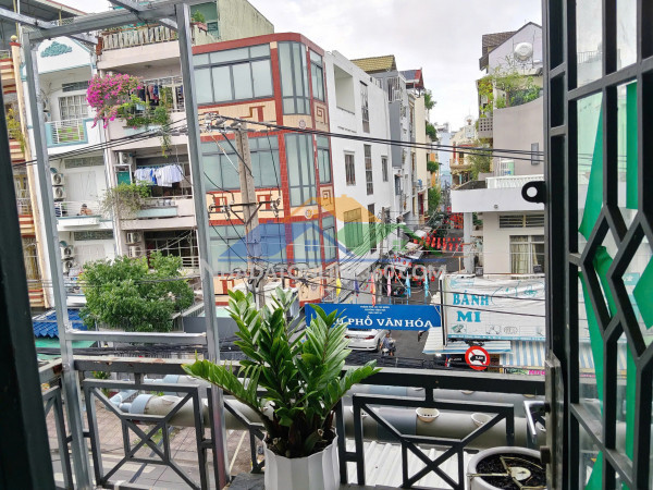 Cho thuê nguyên tầng 2 phòng  – 37 vĩnh hội, quận 4