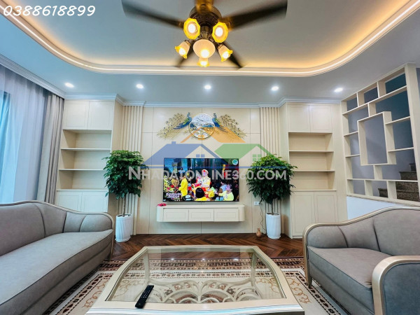 Bán tòa vp phạm văn đồng - cầu giấy - phân lô 3 mặt ô tô tránh - 7 tầng tm - 70m2 - mt 15m - giá 31.5 tỷ