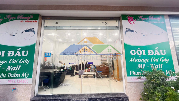 Phải về huyện nên em cần sang hoặc cho thuê lại tiệm nail...