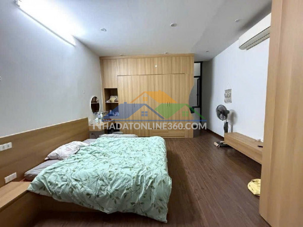 Bán nhà đẹp trung tâm ngọc thụy- oto- full nội thất 37m 5 tầng hơn 7 tỷ(tl)