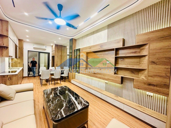 ????hàng hiếm ngọc thuỵ - long biển- phân lô - 7 tầng thang máy -...