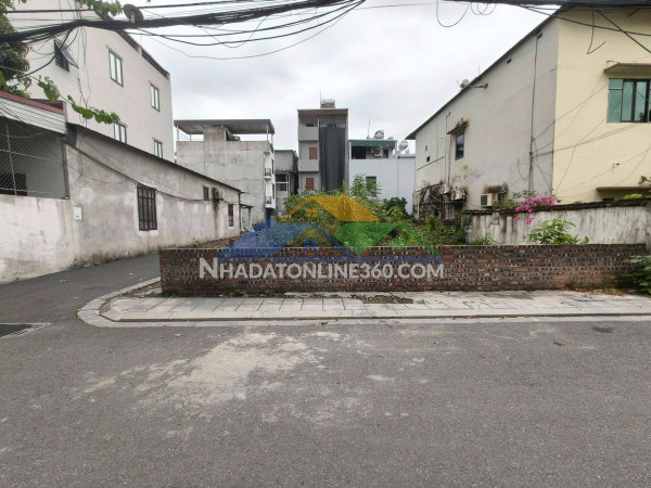 Bác nào tìm đất nhiều vườn ít thổ.
207m2, mt11m, 13.x tỷ, tt đông anh.