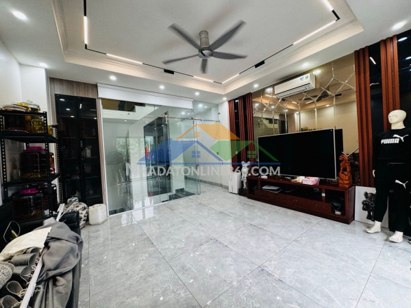 Bán nhà phố trạm 60m2- 7 tầng thang máy- ô tô tránh- 19.x tỷ