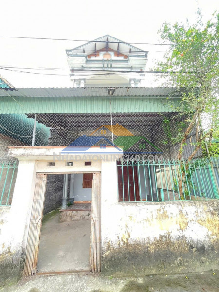 Nhà đẹp- giá tốt chính chủ bán căn nhà 2 tầng vị trí tại thị trấn bình mỹ, tỉnh hà nam