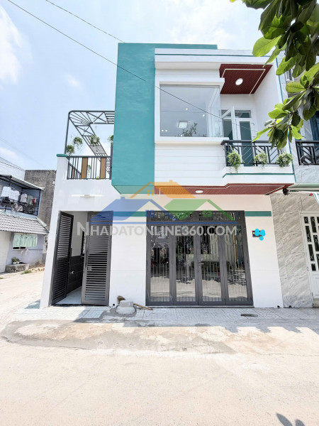 Bán gấp căn nhà ở ngay gần chợ mỹ hạnh nam, huyện đức hòa, long an