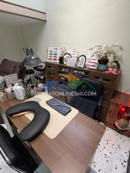 Sang gấp tiệm nail - mi đang hoạt động ổn định tại khu phố 4 (mặt tiền trần quang đạo, q.12