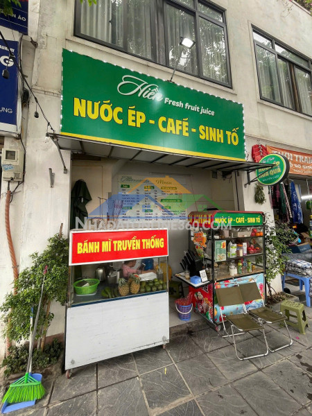 Sang nhượng quán nước ép - cà phê - sinh tố mang đi vị trí:...
