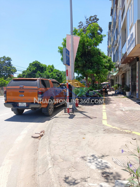 Hàng hiếm mặt đường lý sơn - long biên