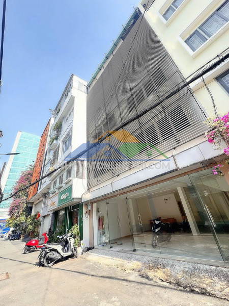 Ngang lớn 8m*8,5m vuông đẹp - bán nhà 5 tầng thang máy mặt tiền...