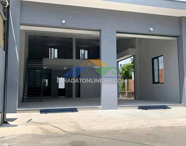 Cho thuê xưởng bà điểm 200m2 giá 14 triệu