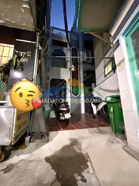 Bán nhà đ.số- 38m2- mặt tiền xe hơi đậu cửa- giao thương vĩnh hội với tôn đản- hoàng diệu- nguyễn tất thành.