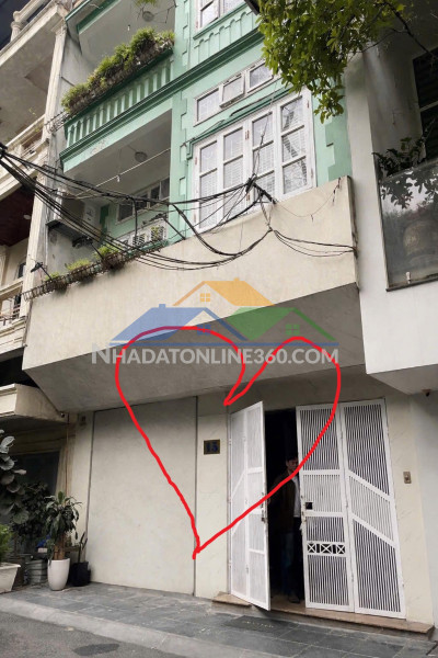Bán nhà bát khối 11 tỷ 60m ô tô đỗ cửa,chuyển vào nam sinh sống