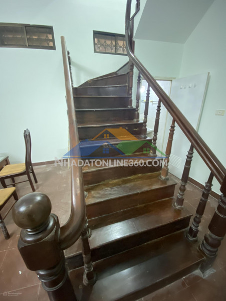 Chính chủ cho thuê nhà riêng 3 tầng – 160m² – số 56 ngõ 55...