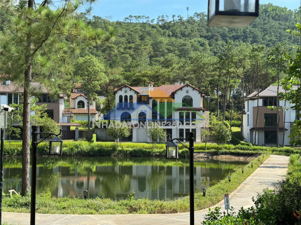 Bán căn biệt thự view hồ rẻ nhất thị trường, hàng độc quyền trực tiếp cdt cách hà nội 30p di chuyển
