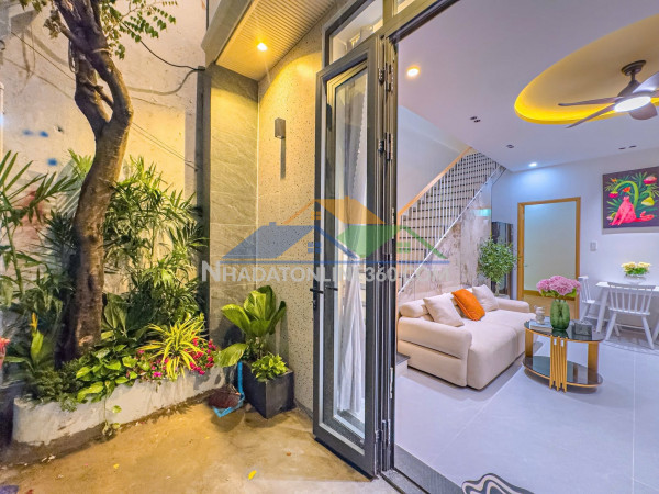 Bán nhà gác lửng mặt tiền đường đại la 5 - view trực diện công viên
