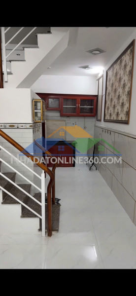 Cho thuê nhà 1 trệt 2 lầu, 3pn, đường dương cát lợi, tt nhà bè...