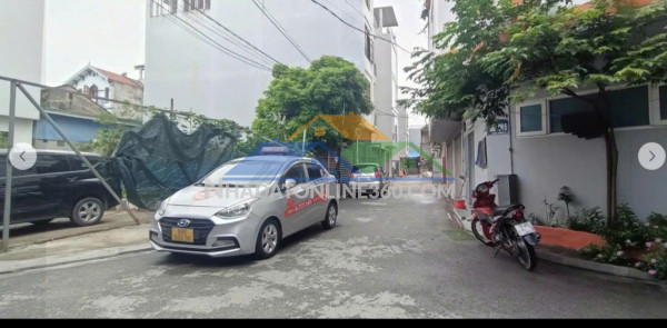 Bán mảnh đất giãn dân phân lô ngay chân cầu vượt nam hồng-...