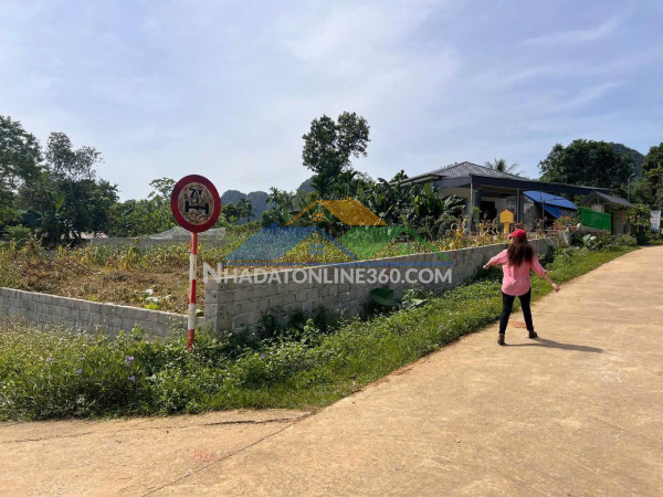 Cần tiền xây nhà bán lô đất 109m2 full thổ cư mặt đường hồ chí minh, lương sơn, hòa bình