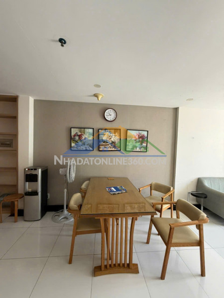 Cho thuê căn hộ giai việt 85m2 tầng cao đường tạ quang bửu p5q8...