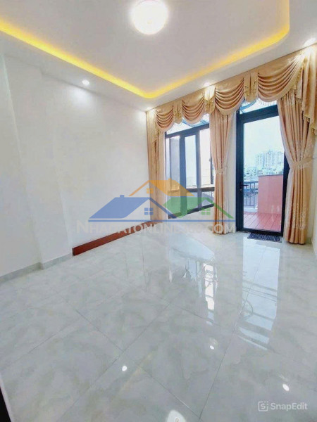 Nhà nhỏ gọn 2 lầu hẻm nguyễn duy p12q8, giá : 2 tỷ 560 triệu