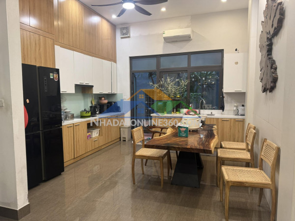 (chính chủ) bán nhà phố lò đúc, 5 tầng, mặt tiền 4m, 60m2, 18.3 tỉ, phân lô, ô tô 5 tạ đỗ cửa