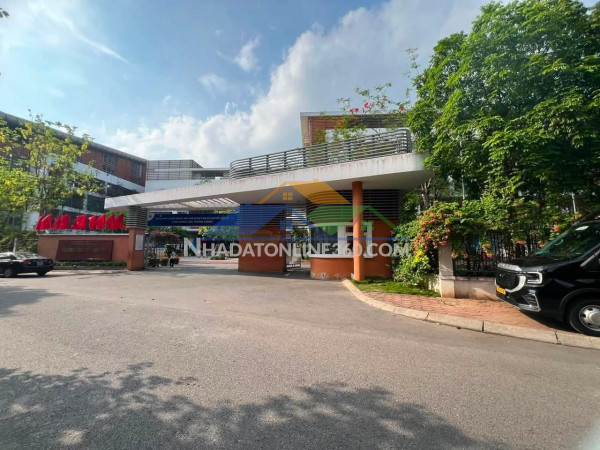 Mảnh đất đẹp -việt hưng .long biên- khu phân lô . cb công an– 50m² – đường 6m – kinh doanh đỉnh
. vị trí đẹp, gần trường cấp 1, cấp 2, khu dân cư văn minh.