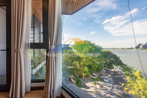 Bántòa apartment phố đặng thai mai, tây hồ: 180m2, 10 tầng, mt 9.6m, view hồ tây 149 tỷ