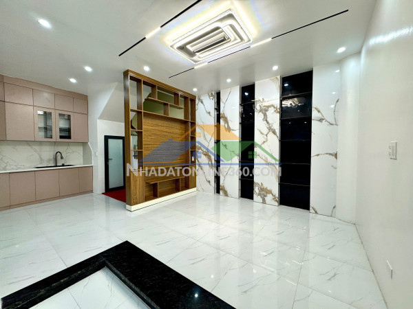 Giảm giá 280tr còn 3.6 tỷ ( thoả thuận nhẹ )

???? nhà 5 tầng lương khánh thiện gần chợ ga
*giá : 3.88 tỷ ( thoả thuận ) giảm còn 3.6 tỷ ( thoả thuận nhẹ )