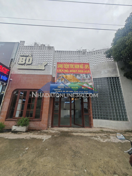 Em cần sang nhượng mặt bằng trống đã decor sẵn tại...