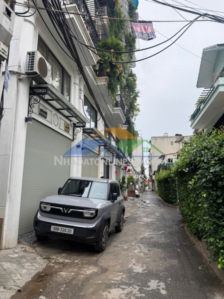 ???? nhà đẹp cổ linh – ngõ ô tô thông – gara – thang máy – full nội thất ????