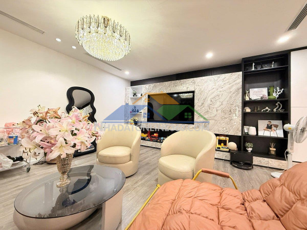 Bán chung cư tây hồ căn góc 134m 3 ngủ 2vs chỉ 9.7 tỷ