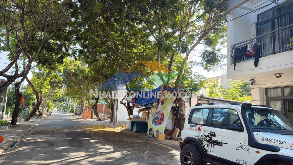 Bán nhà tái định cư đất lành vĩnh thái nha trang. nhà đổ 2 mê, đường nhựa 13m